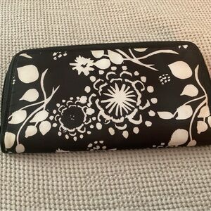 Thirtyone Coupon Holder Wallet